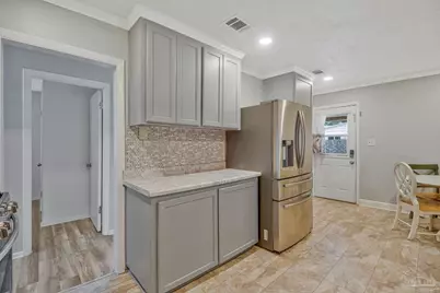 4684 Kingston Dr, Pensacola, FL 32526 - Photo 8