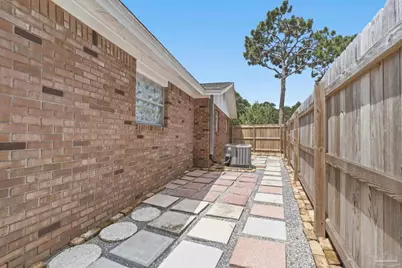 3040 Newton Dr, Pensacola, FL 32503 - Photo 30