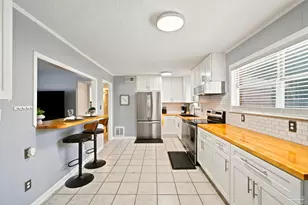 3040 Newton Dr, Pensacola, FL 32503 - Photo 14