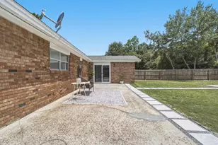 3040 Newton Dr, Pensacola, FL 32503 - Photo 28