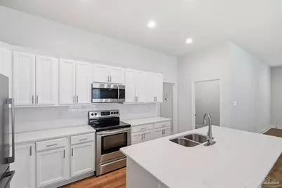 6054 Cherokee Dr, Milton, FL 32570 - Photo 10