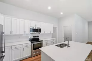 6054 Cherokee Dr, Milton, FL 32570 - Photo 10