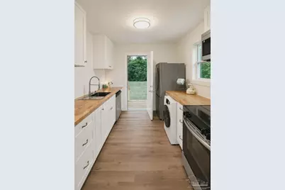 7 E Carver Dr, Pensacola, FL 32507 - Photo 4
