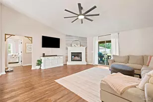 7042 Marissa Point Ln, Milton, FL 32570 - Photo 6