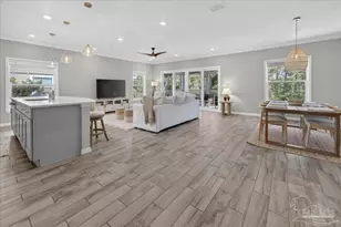 6625 Carlinga Dr, Pensacola, FL 32507 - Photo 12