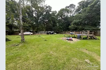 1708 Bainbridge Ave, Pensacola, FL 32507 - Photo 8