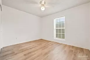 300 Bayou Blvd, Pensacola, FL 32503 - Photo 16