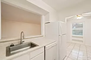 300 Bayou Blvd, Pensacola, FL 32503 - Photo 12