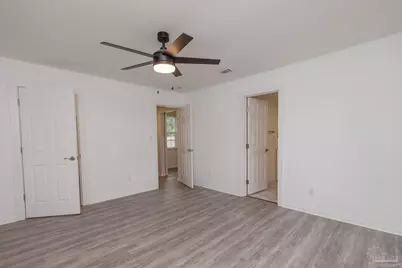 2002 W Gonzalez St, Pensacola, FL 32501 - Photo 8
