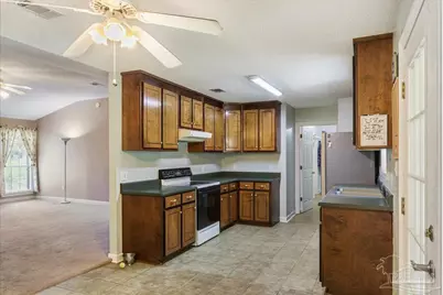 4203 Celtic Cir, Milton, FL 32571 - Photo 8