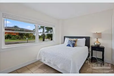 906 Largo Dr, Pensacola, FL 32561 - Photo 20