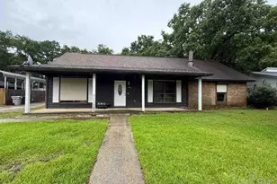 7741 Grundy St, Pensacola, FL 32507 - Photo 2