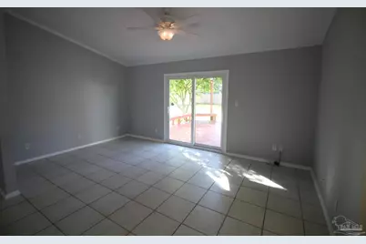 1455 Sanibel Ln, Gulf Breeze, FL 32563 - Photo 4