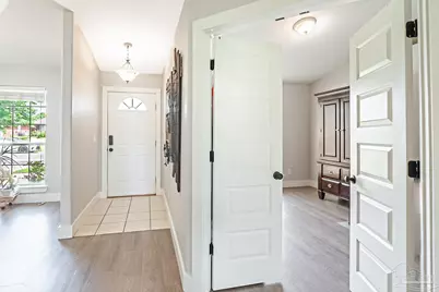 6105 Jameson Cr, Pace, FL 32571 - Photo 8