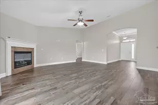 6072 Winchester Cir, Milton, FL 32570 - Photo 2