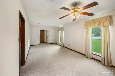 4819 Landmark Ln, Pace, FL 32571 - Photo 10