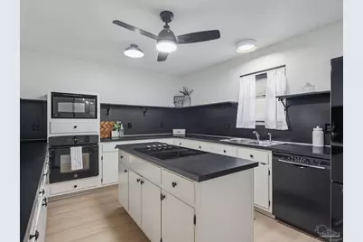 6073 Clay Cir, Gulf Breeze, FL 32563 - Photo 12
