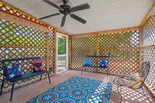 6073 Clay Cir, Gulf Breeze, FL 32563 - Photo 52