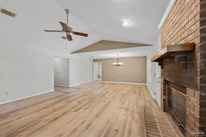 550 Hummingbird Dr, Pensacola, FL 32514 - Photo 6