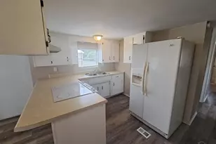 2821 Hillcrest Ave, Pensacola, FL 32526 - Photo 6