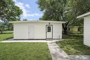 821 Lydia Ave, Pensacola, FL 32505 - Photo 12
