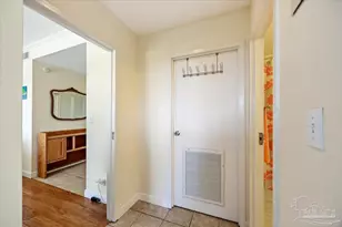 825 Bayshore Dr, Pensacola, FL 32507 - Photo 22