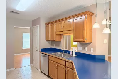 2634 Southern Oaks Dr, Cantonment, FL 32533 - Photo 10
