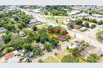 1210 W Garden St, Pensacola, FL 32502 - Photo 2