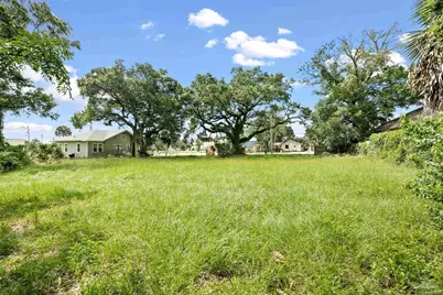 1210 W Garden St, Pensacola, FL 32502 - Photo 4