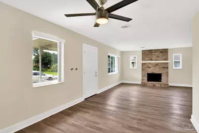 201 S C St, Pensacola, FL 32502 - Photo 16