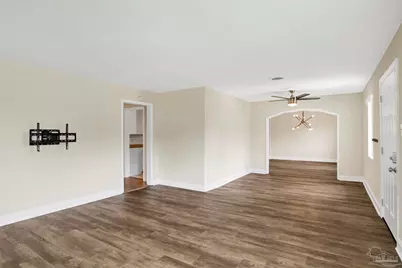 201 S C St, Pensacola, FL 32502 - Photo 14