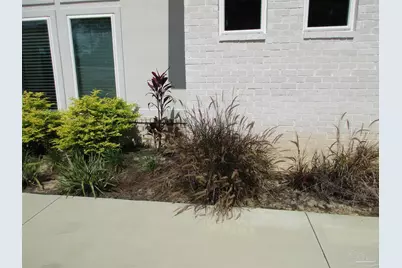 1972 Fontainebleau Ct, Navarre, FL 32566 - Photo 10