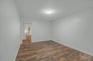 5812 Mimosa Ave, Milton, FL 32570 - Photo 8