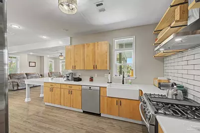 3037 Coral Strip Pkwy, Gulf Breeze, FL 32563 - Photo 10