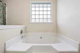 643 Downhaul Dr, Pensacola, FL 32507 - Photo 18