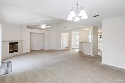643 Downhaul Dr, Pensacola, FL 32507 - Photo 2