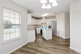 643 Downhaul Dr, Pensacola, FL 32507 - Photo 8