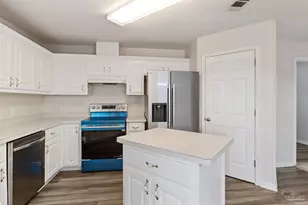 643 Downhaul Dr, Pensacola, FL 32507 - Photo 8