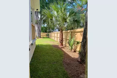 1202 W Lee St, Pensacola, FL 32501 - Photo 10
