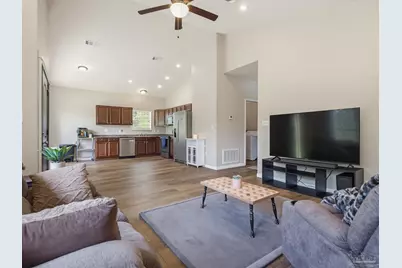 552 Cedar Tree Ln, Cantonment, FL 32533 - Photo 10