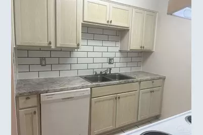2300 W Michigan Ave #21, Pensacola, FL 32526 - Photo 2
