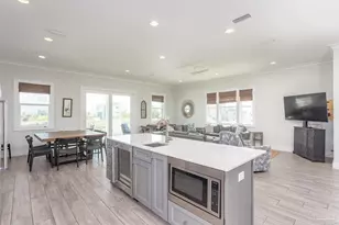 307 Maldonado Dr, Pensacola Beach, FL 32561 - Photo 10