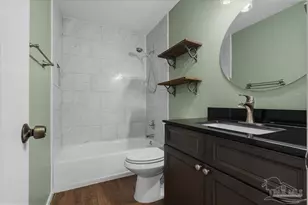6020 Oakwood Dr, Milton, FL 32570 - Photo 8