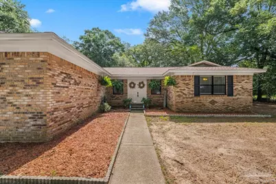 6020 Oakwood Dr, Milton, FL 32570 - Photo 2