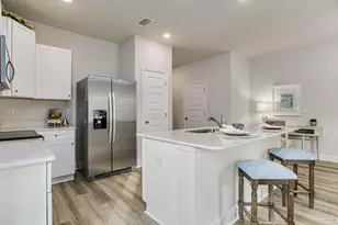 4827 Spruce Point Dr, Gulf Breeze, FL 32563 - Photo 4