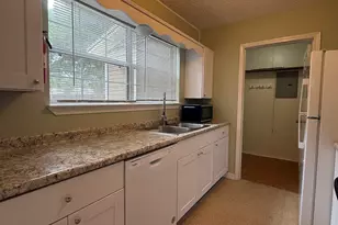 3004 Cedarwood Village Ln, Pensacola, FL 32514 - Photo 6