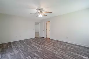 1301 Elliott St, Pensacola, FL 32534 - Photo 10