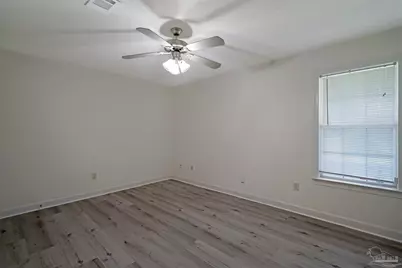 1301 Elliott St, Pensacola, FL 32534 - Photo 14