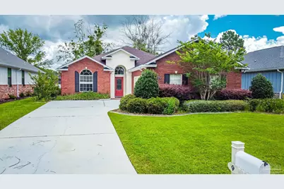 5805 Dunbar Cir, Milton, FL 32583 - Photo 1