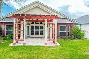 5805 Dunbar Cir, Milton, FL 32583 - Photo 4